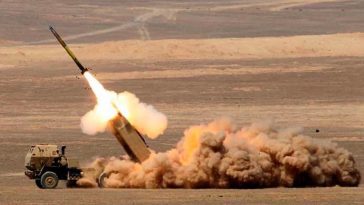 Imagem dos mísseis M142 High Mobility Artillery Rocket System (HIMARS) usados na Ucrânia