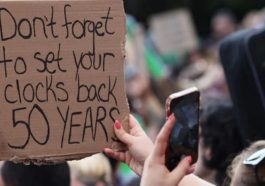 Cartazes sobre o aborto nos EUA