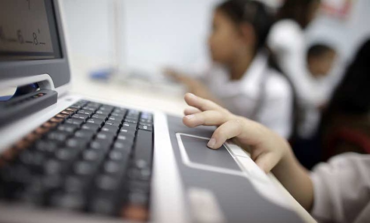 Ecole numérique : l'Etat l'a payé... mais internet ne le voit même pas