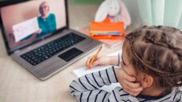 Escola digital: Estado pagou... mas internet nem vê-la