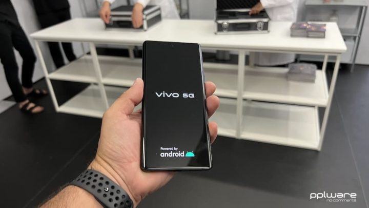 Vivo X80 Pro : Est-ce que ce smartphone « bat » un iPhone ?