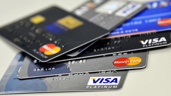 Comment les cybercriminels peuvent-ils voler les coordonnées de cartes bancaires ?