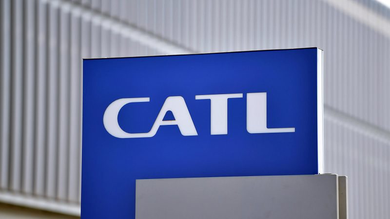 Le chinois CATL va construire une usine de batteries en Hongrie pour approvisionner Mercedes et BMW