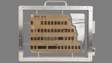 Le prototype Apple-1 utilisé par Steve Jobs vendu aux enchères pour près de 700 000 $