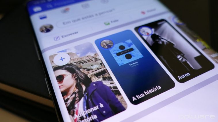 Votre flux Facebook était-il bizarre ? C'était un bug et il a maintenant été corrigé 1 O feed do seu Facebook estava estranho? Era um bug e já foi corrigido
