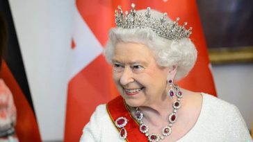 Elizabeth II