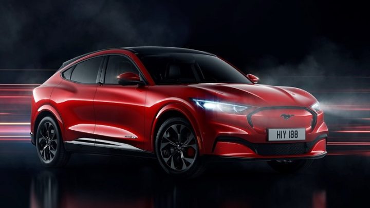 Les 5 voitures électriques les plus sûres que vous puissiez acheter 7 1662834006 895 Les 5 voitures electriques les plus sures que vous puissiez