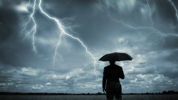 Vous ne pouvez pas vous doucher pendant un orage ?  Calmez-vous… lisez cet article