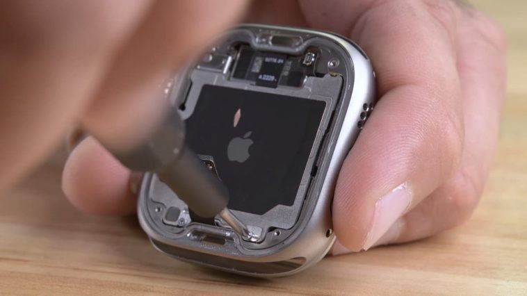 Le démontage de l'Apple Watch Ultra confirme… qu'il est robuste, mais pas facile à réparer