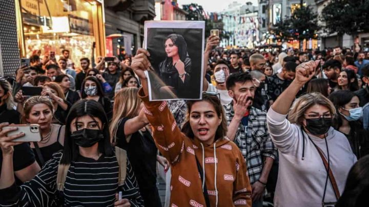 Les manifestations en Iran provoquent l'interruption de l'accès à Internet