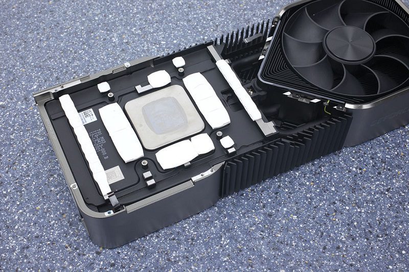 Nvidia devrait publier des graphiques RTX 4080 de 16 Go et 12 Go en même temps