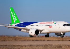 Imagem do avião comercial da China, o Comac C919