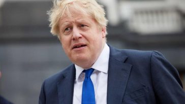 Boris Johnson dit que Vladimir Poutine serait fou s'il utilisait des armes nucléaires en Ukraine