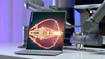 Lenovo présente le premier ordinateur portable au monde avec un écran extensible
