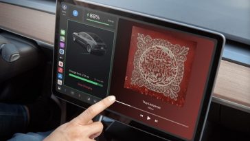 Ilustração Apple Music num Tesla Model S