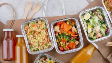 Embalagens de alumínio para takeaway passam a custar 30 cêntimos