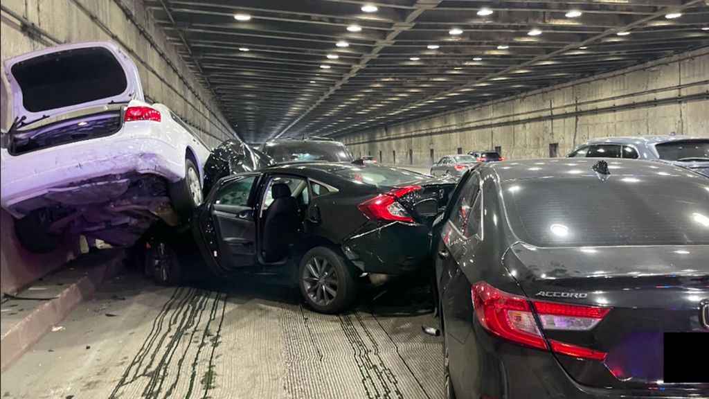 Le Full Self-Driving de Tesla provoque un choc en chaîne le jour de sa sortie [vídeo]