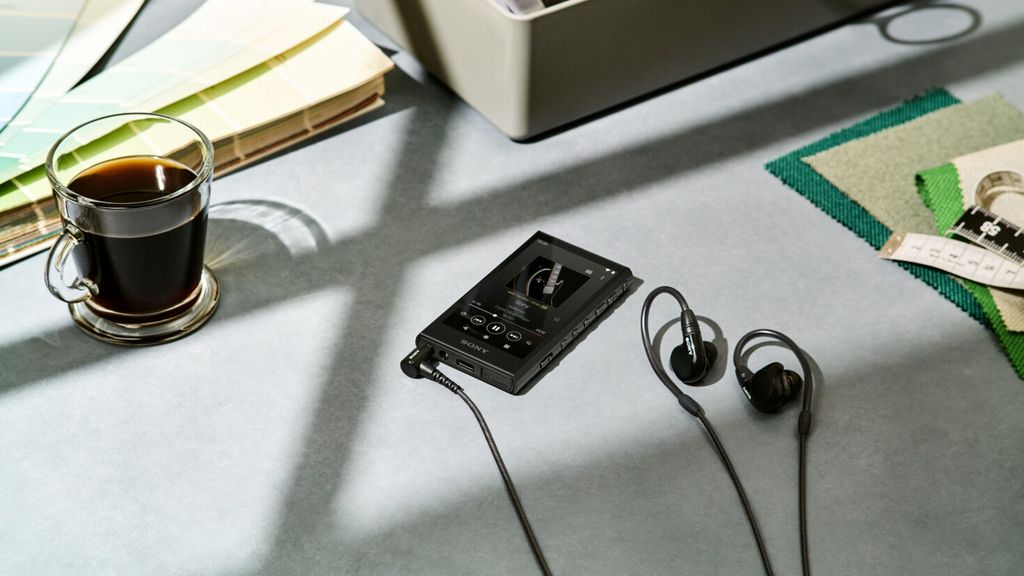 La nostalgie des années 80 dans un nouveau Sony Walkman 89 A nostalgia dos anos 80 num novo Walkman da Sony