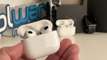 Imagem AirPods 3 e AirPods Pro atualização de firmware