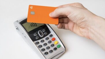 Bancos cobram taxas mais caras em pagamentos "contactless"?