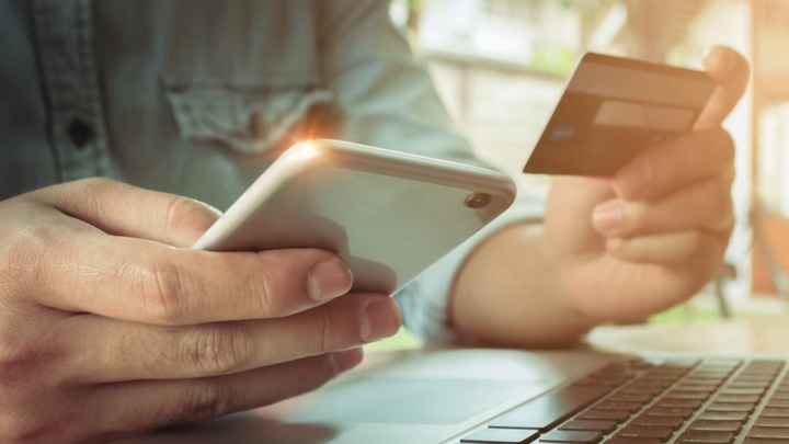 Vous souhaitez ouvrir un compte bancaire "à distance" ?  lire cet article