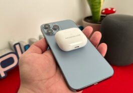 Ilustração do carregamento inverso da Apple no iPhone 13 Pro Max e AirPods 3