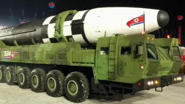 Míssil balístico lançado por Pyongyang... aterrou no Japão