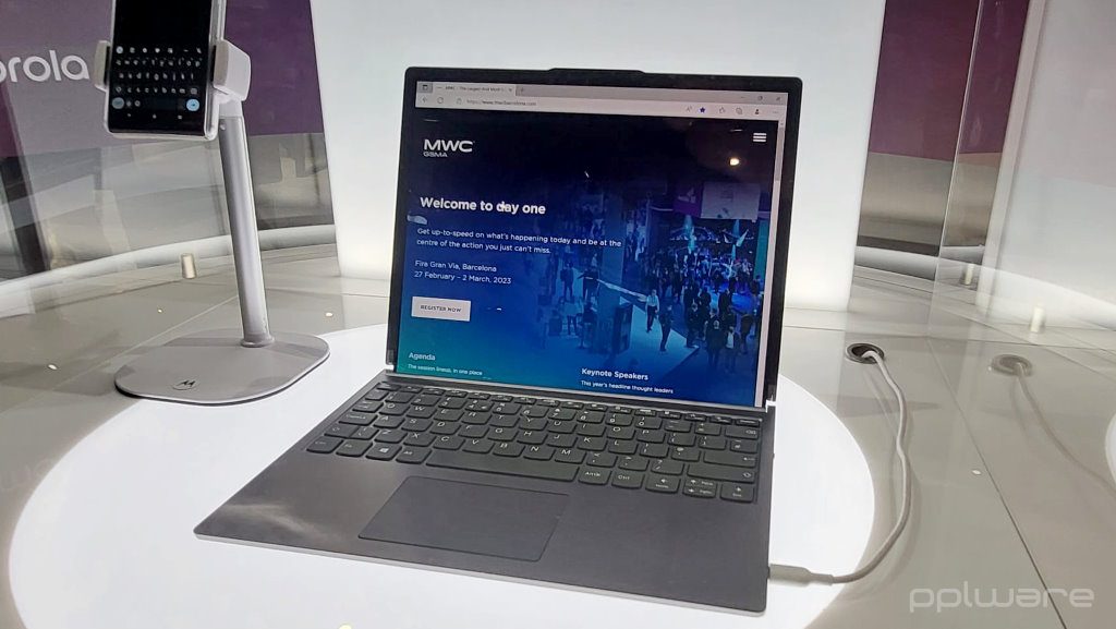 Lenovo a dévoilé le futur des écrans qui s'enroulent sur un PC et un smartphone