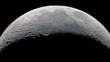 Des chercheurs chinois découvrent un réservoir d'eau sur la Lune