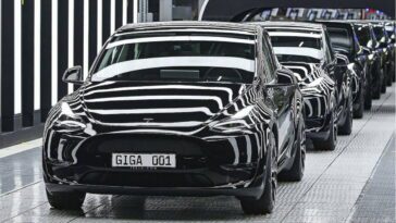 Funcionários da Tesla terão partilhado vídeos de clientes captados pelas câmaras dos carros