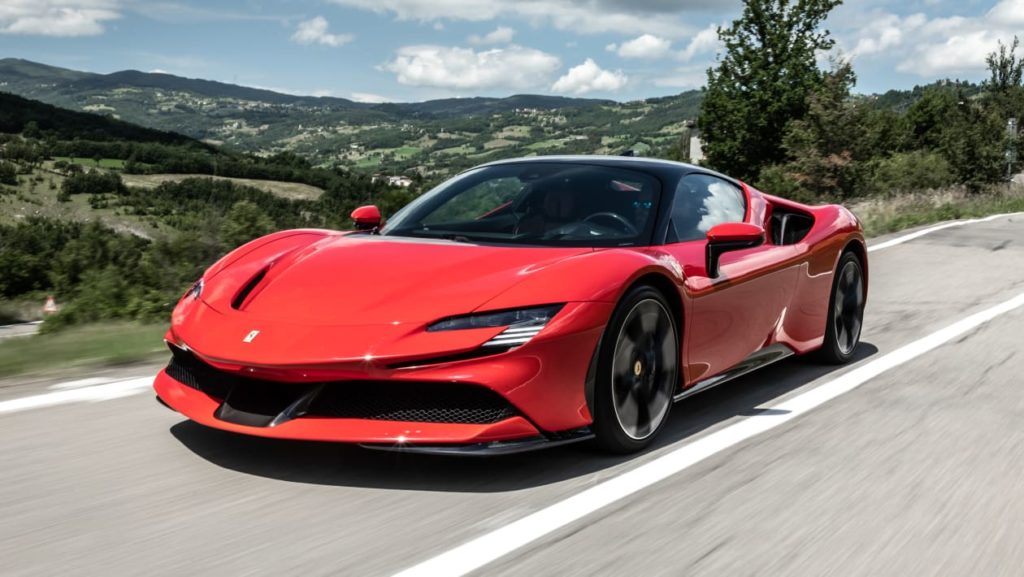Voiture de sport électrique Ferrari 2025