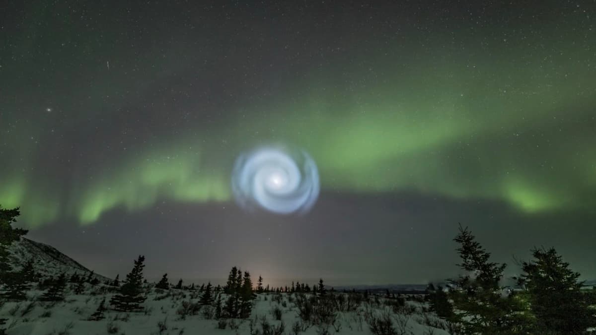 La spirale a traversé le ciel de l'Alaska.  Qu'est-ce qui a été filmé ?