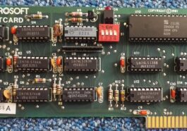 En 1980, Microsoft a lancé son premier matériel Apple uniquement.