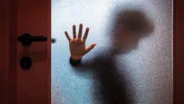 « Enfants en danger » : Saviez-vous qu'il existe un numéro à appeler ?