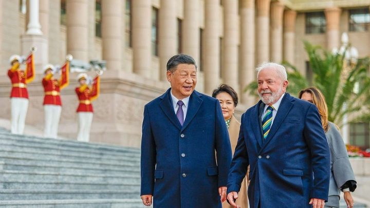 Le Bresil signe des accords de partenariat avec la Chine