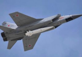 Ukraine : un missile hypersonique russe abattu avec un système américain