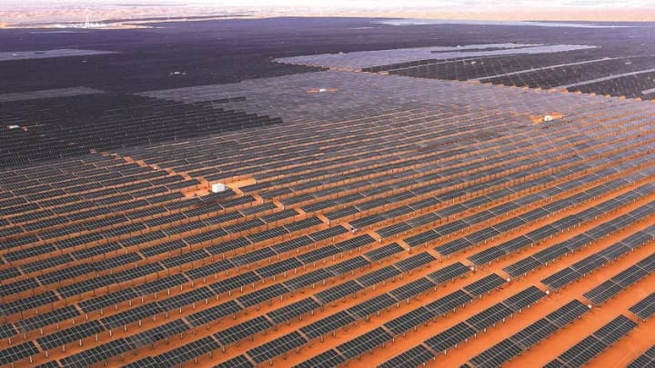 La Chine lance une installation solaire capable dalimenter 15 million