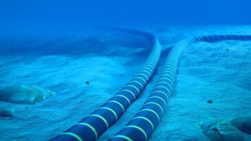 Cabo submarino de fibra ótica