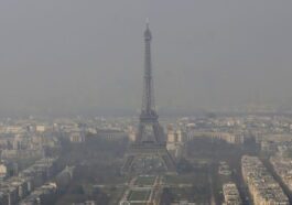 Poluição atmosférica, em Paris, França