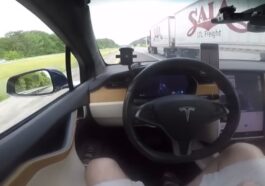 Tesla Hacker découvre le «mode Elon» secret… ce qui est incroyable (vidéo)