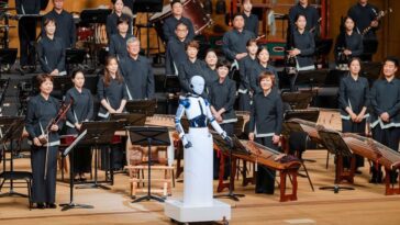 Un robot devenu chef d'orchestre a dirigé l'orchestre national de Corée du Sud