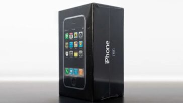 Incroyable : l'iPhone original de 2007 vendu aux enchères pour plus de 190 000 $