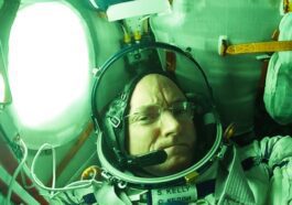 Ilustração astronauta e o fato com mau odor