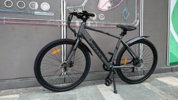 Ebike AVAKA R3 - uma bicicleta de montanha elétrica disponível por pouco mais de 700 €