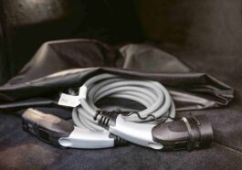Cuidado! Ladrões andam agora a roubar cabos de carros elétricos