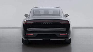 Luxeed S7 - quelques spécifications révélées par la voiture Huawei