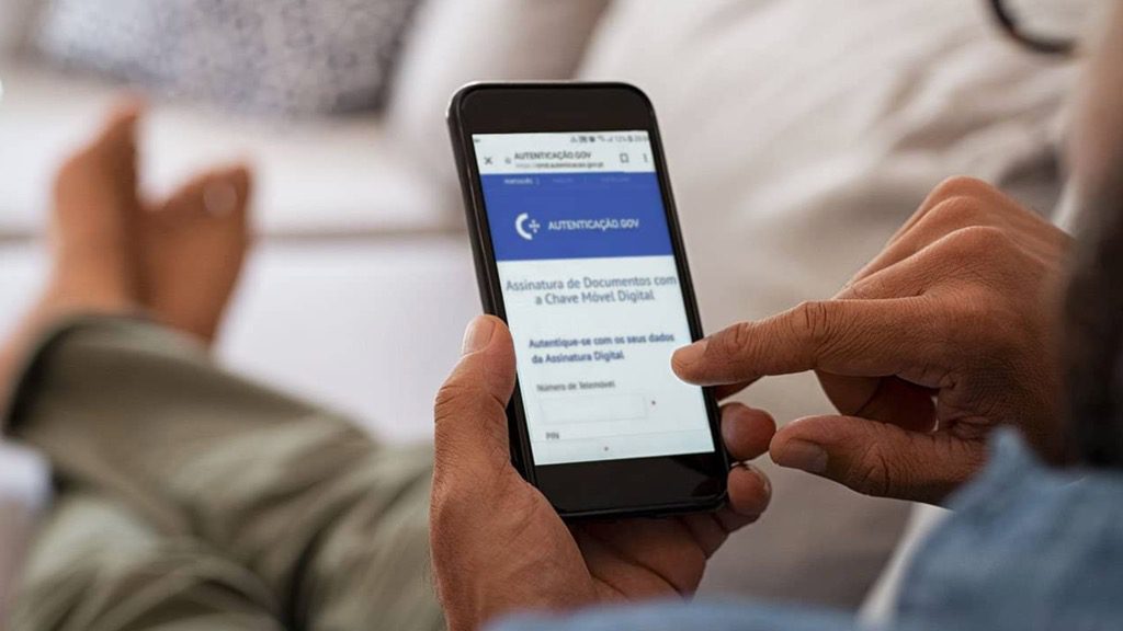 Sabia que pode assinar documentos sem instalar nada?
