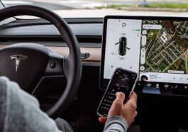 Tesla iPhone Siri atalhos automação