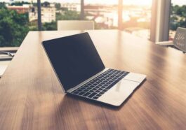 "L'ère des PC IA commence à l'automne et sera aussi importante que le Wi-Fi", déclare le PDG d'Intel
