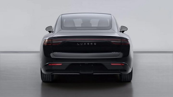 Luxeed S7 - quelques spécifications révélées par la voiture Huawei 2 Luxeed S7 quelques specifications revelees par la voiture Huawei